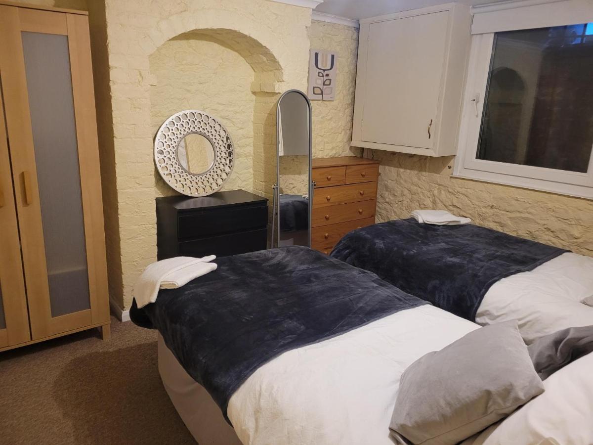 Comfortable 2 Bedroom Property, Maidstone Exterior photo
